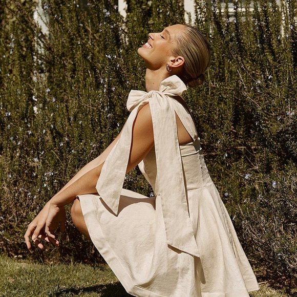 ❌SOLD❌Dissh AISLE PEARL LINEN BOW MINI DRESS - Picture 2 of 6